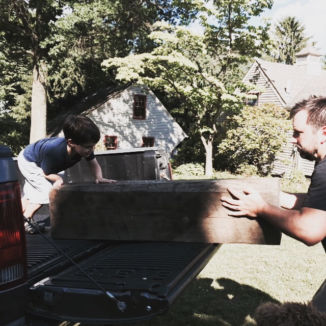 DIY : Stone Patio Fire Pit & Beam Benches