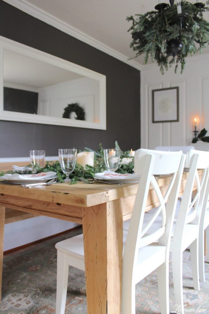 Christmas Tablescape - farmhouse dining room table
