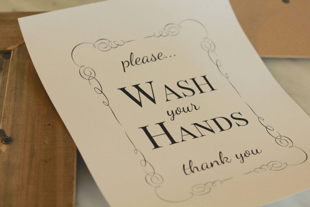 With my kiddos home full time & the importance of washing hands these days, I created a FREE powder room printable to encourage them to wash their hands! #bathroom #freeprintable #powderroom https://lehmanlane.net