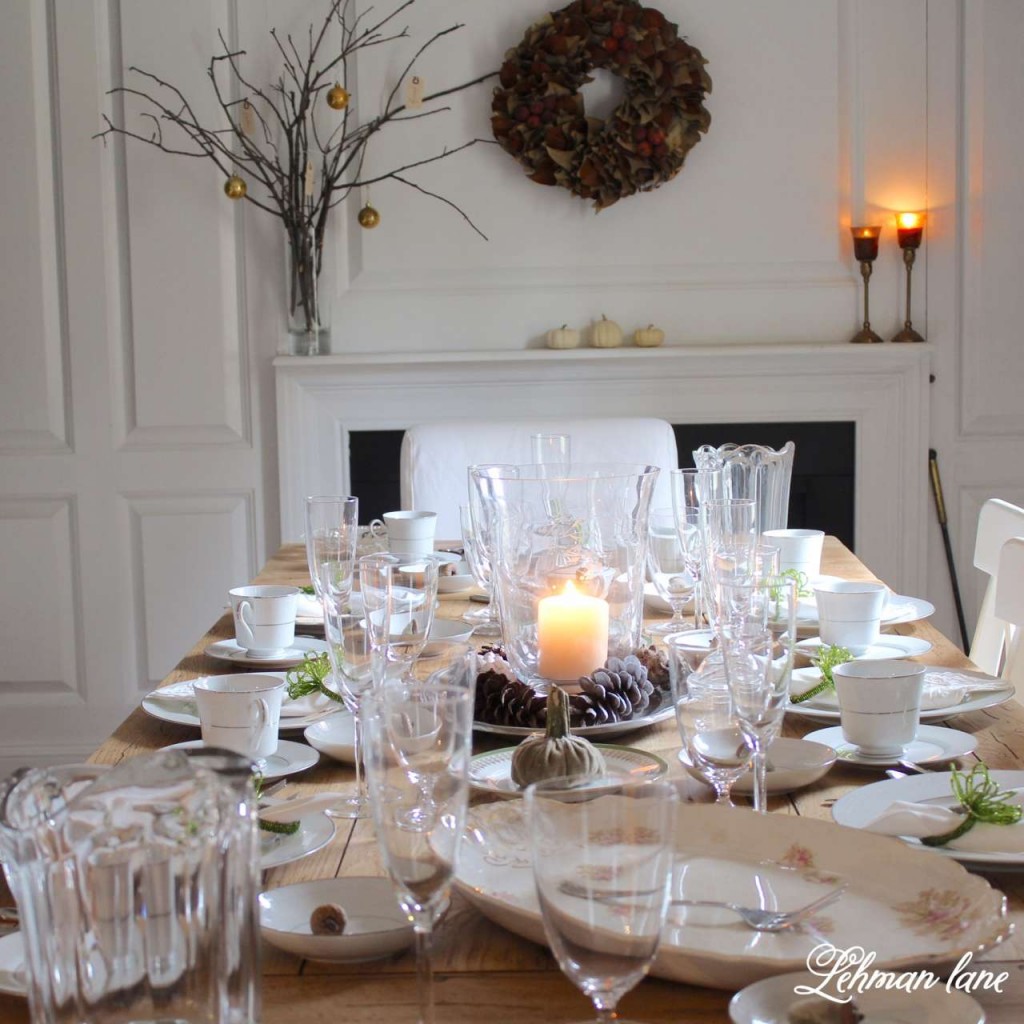 Sharing my simple & beautiful tips for creating the perfect thanksgiving tablescape #thanksgiving #thanksgivingtablescape #fallfarmhouse https://lehmanlane.net