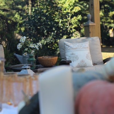 Stop by to see our fall patio and see even more beautiful outdoor spaces from my friends! #fall #falldecor #falloutdoors #fallpatio http://lehmanlane.net