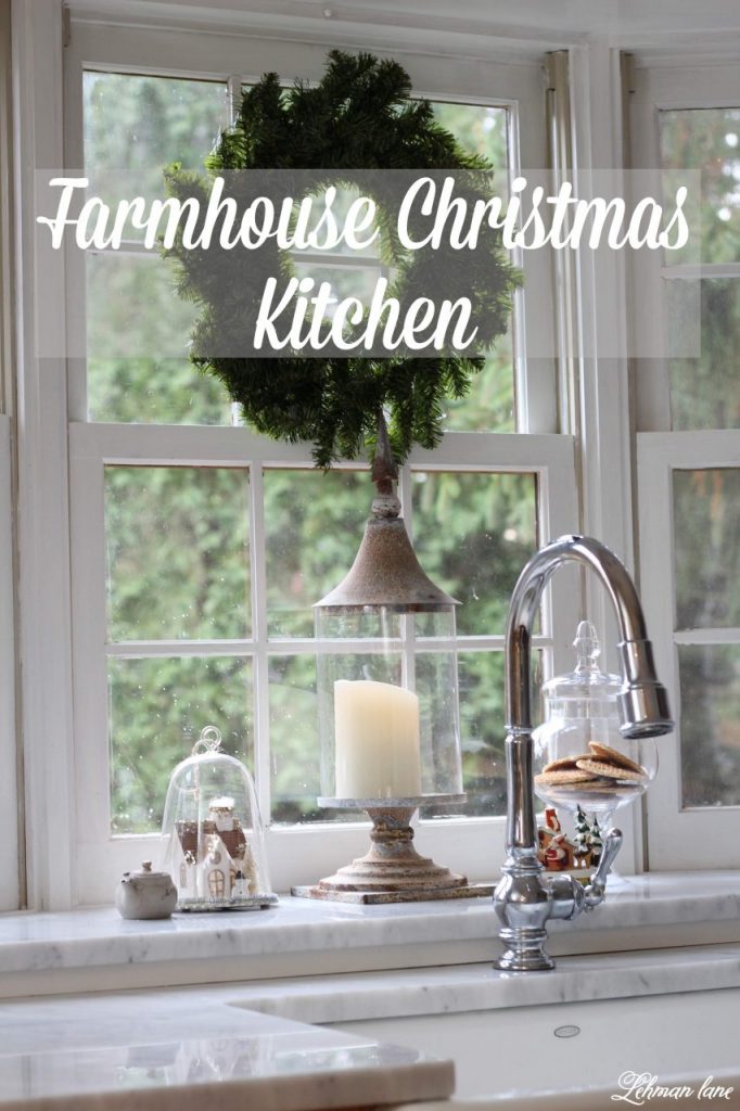 Farmhouse Christmas Kitchen & Dining Room