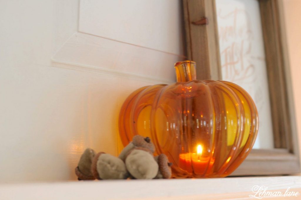 7 Fall Mantel Decor Ideas from our Farmhouse - I am sharing our fall fireplace along with a 6 of my favorite fall mantel decor ideas from the past! #fall 3fallfarmhouse #fallmantel https://lehmanlane.net